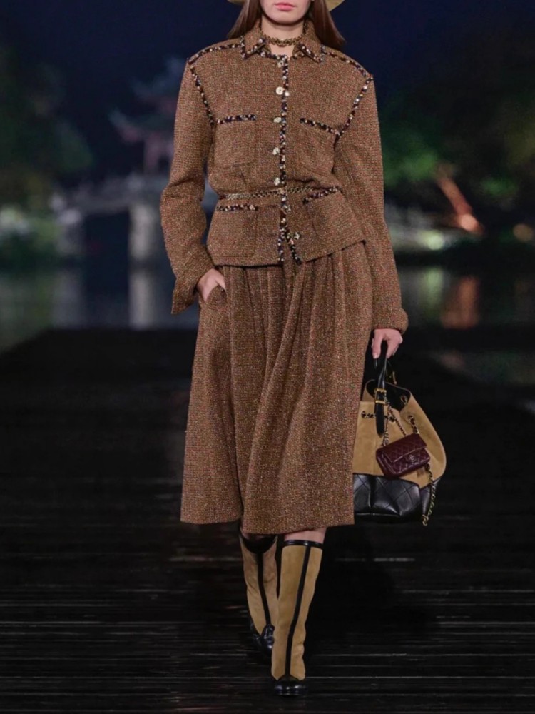 Female Elegant Turndown Collar - Wool Blend Coat recension och pris